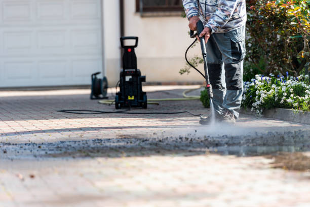 Best Garage Pressure Washing  in Charlevoix, MI